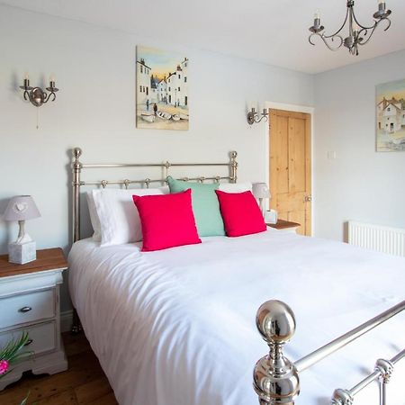 Bury St. EdmundsStylish Town Centre House With Garden And Parking Opposite别墅 外观 照片