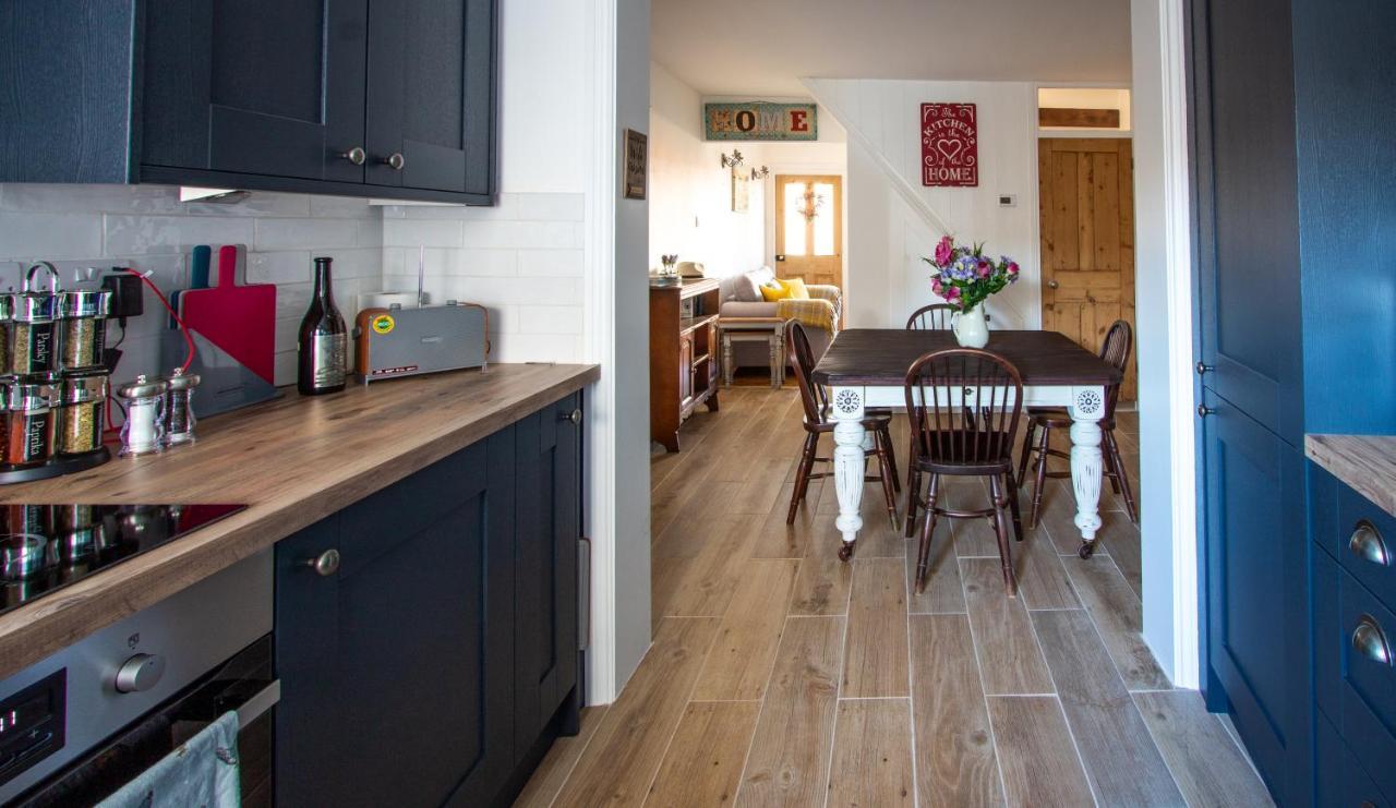 Bury St. EdmundsStylish Town Centre House With Garden And Parking Opposite别墅 外观 照片