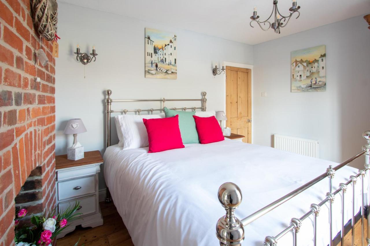 Bury St. EdmundsStylish Town Centre House With Garden And Parking Opposite别墅 外观 照片